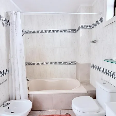 Apartament Sunset & Ocean Views, Beachfront Apartment, Lg501